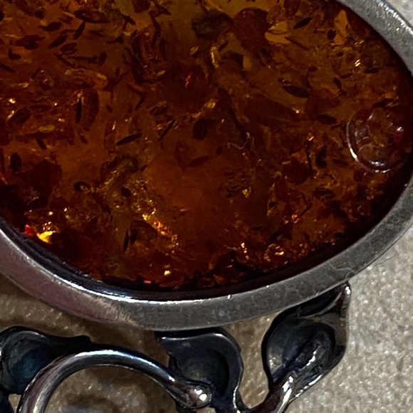 Amber sterling silver pendant statement necklace with intricate floral design - Picture 9 of 11